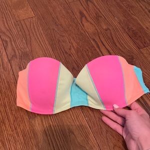 Strapless bikini top